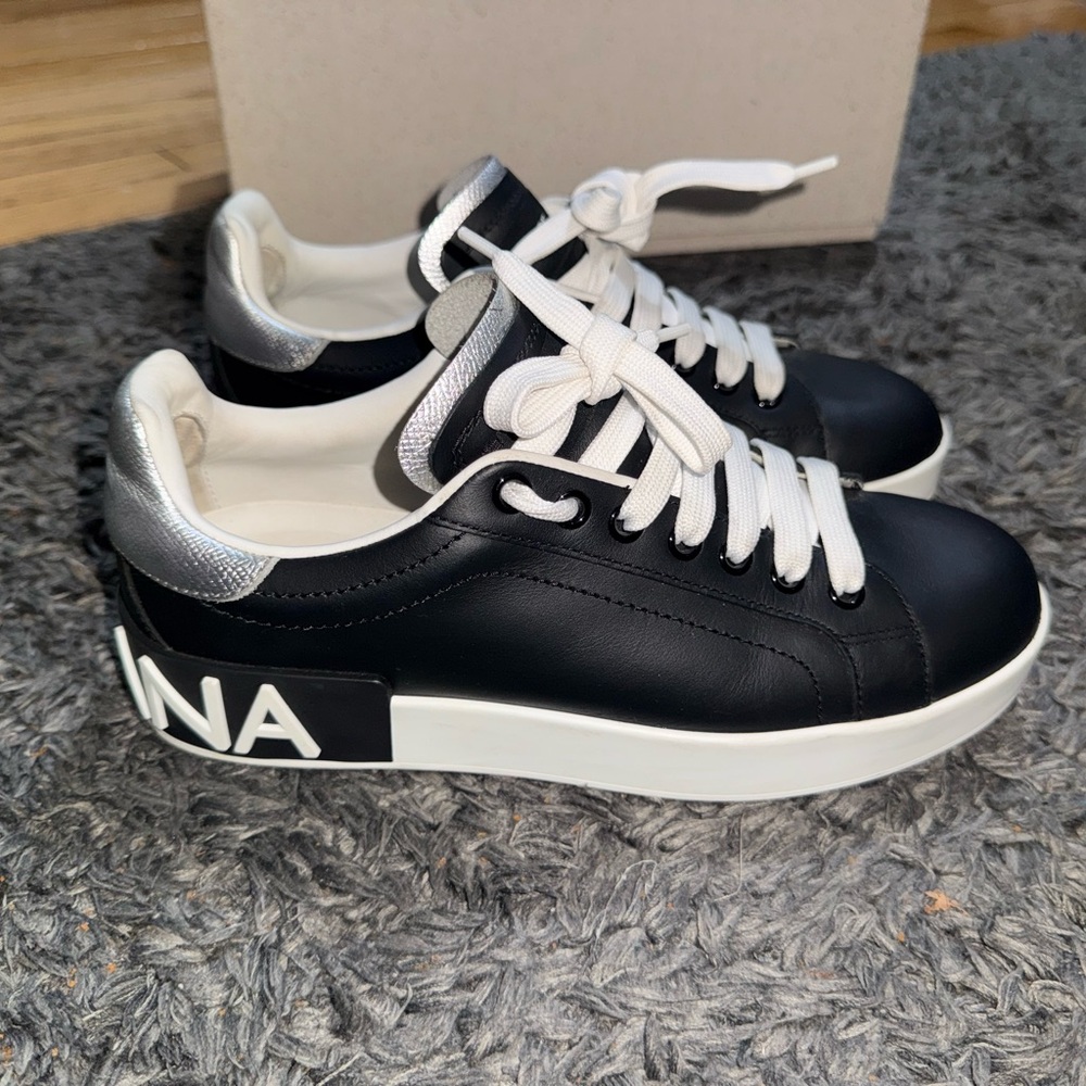 Dolce & Gabbana black sneakers